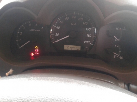 TOYOTA VIGO 2.5CHAMP เกียร์ธรรมดา ปี54 เล่มพร้อมโอน