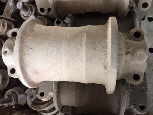 โรลเลอร์รถขุด KATO HD700 เก่าญี่ปุ่น ราคา 2,000 บาท โรลเลอร์รถขุด KATO HD700 เก่าญี่ปุ่น ราคา 2,000 บาท