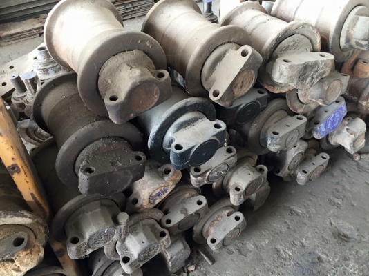 โรลเลอร์รถขุด KATO HD700 เก่าญี่ปุ่น ราคา 2,000 บาท โรลเลอร์รถขุด KATO HD700 เก่าญี่ปุ่น ราคา 2,000 บาท