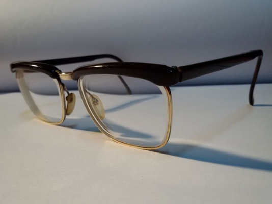 ขายแว่น L'AMY