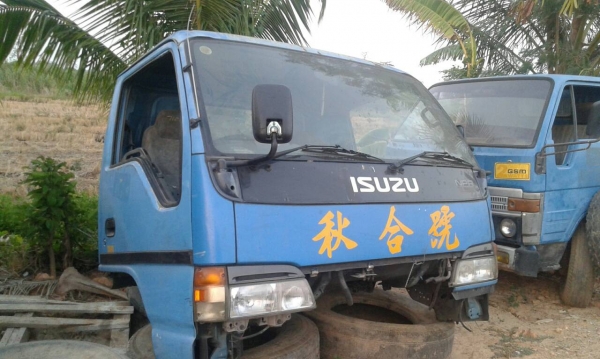 ขายหัวเก๋ง ISUZU NPR สำหรับรถบรรทุก 6 ล้อกลาง เก่านอก ราคา 65,000 บาท