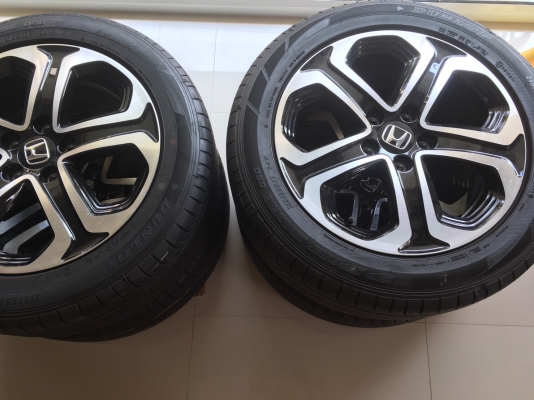 ขายล้อแม็ก HRV ขนาด 17 นิ้ว พร้อมยางปลายปี 15