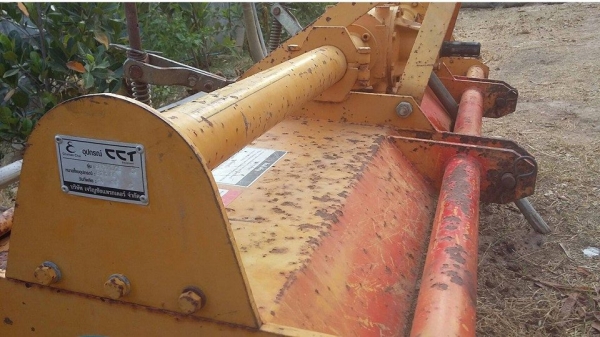 ขายรถไถ KUBOTA L4708 ใช้งานน้อย อุปกรณ์ครบ ดันหน้า ผานหลัง โรตารี่ สภาพพร้อมใช้งาน เอกสารพร้อมโอน สนใจโทร 090-8588220คุณนะ 093-3258446คุณบิว หรือเข้าดูสินค้าอื่นๆได้ที่ www.truck.in.th/498 หรือเพจFacebook ณรงค์ ซื้อขายรถมือสอง (เว็บไซต์ส่วนตัว) หรือFacebo