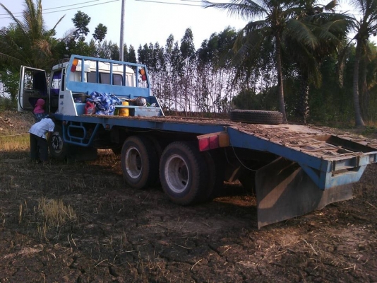 ขายรถเทรลเลอร์ MITSUBISHI เพลาเดียว เครื่องดี แคชซีสวย เอกสารพร้อมโอน สนใจโทร 090-8588220คุณนะ 093-3258446คุณบิว หรือเข้าดูสินค้าอื่นๆได้ที่ www.truck.in.th/498 หรือเพจFacebook ณรงค์ ซื้อขายรถมือสอง (เว็บไซต์ส่วนตัว) หรือFacebook คุณนะ รถบรรทุก