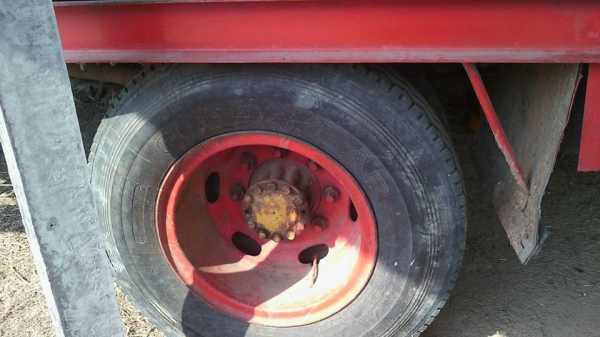 ขายเทรลเลอร์หัวยาว เครื่อง195แรง HO7D มีบันไดขึ้นรถเกี่ยว สภาพพร้อมใช้งาน (ไม่มีเล่มทะเบียน) สนใจโทร 090-8588220คุณนะ 093-3258446คุณบิว หรือเข้าดูสินค้าอื่นๆได้ที่ www.truck.in.th/498 หรือเพจFacebook ณรงค์ ซื้อขายรถมือสอง (เว็บไซต์ส่วนตัว) หรือFacebook คุ