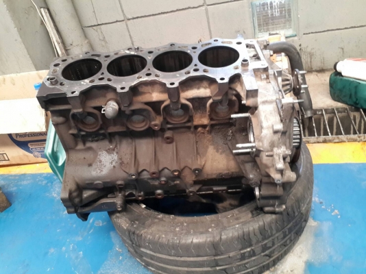 เครื่องยนต์ ฟอร์ด เอเวอเรส รุ่นปี06 มือสอง ถูกๆ1,500บาท