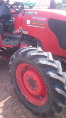 รถไถคูโบต้าM7040