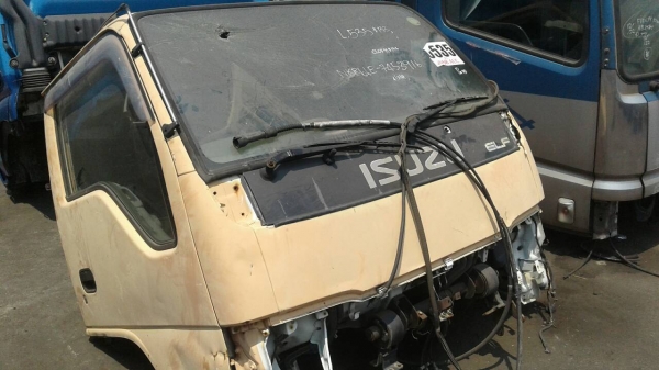 หัวเก๋ง ISUZU NKR เก่านอก