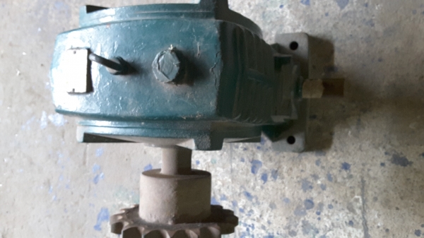 เกียร์ทด  มีหลายเบอร์  120 , 100, 70,80,60