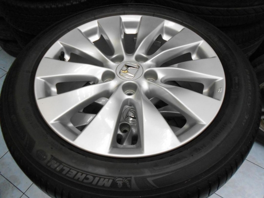 ล้อแม็ก Honda Accord G9 ขอบ 17 พร้อมยาง Michelin 225/50/17 ปี 13/เทิร์นได้ ใส่ฟรีค่ะ