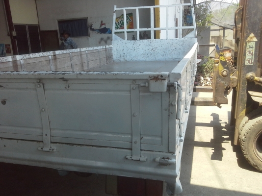 ขายกระบะคาโก้(สแตนเลส)ถอดออกจากISUZU NPR