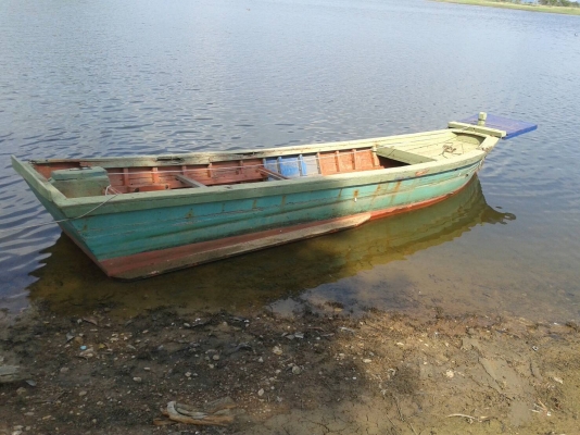 ขายเรือไม้6-7เมตร 20000บาท ขายเรือไม้6-7เมตร 20000บาท