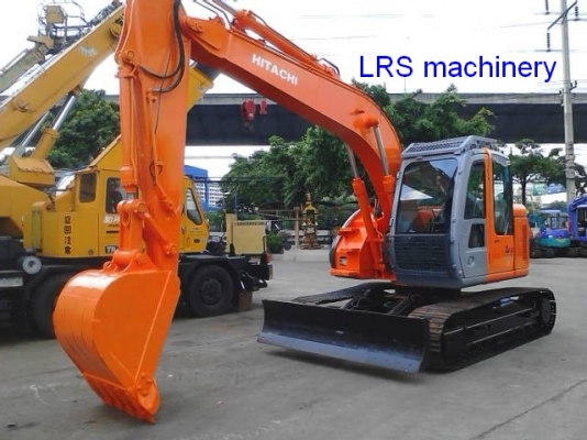 HITACHI รุ่น ZX 135 US มีลายกระแทก HITACHI รุ่น ZX 135 US มีลายกระแทก