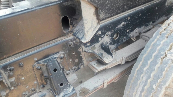 รถอีซูซุ 6 ล้อดั้ม NQR 150 แรงม้า. ปี 50.    สนใจติดต่อ  081 - 6079515