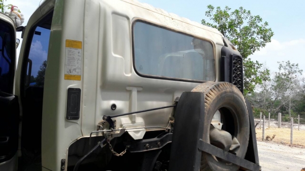 รถอีซูซุ 6 ล้อดั้ม NQR 150 แรงม้า. ปี 50.    สนใจติดต่อ  081 - 6079515