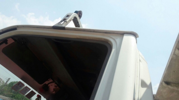 รถอีซูซุ 6 ล้อดั้ม NQR 150 แรงม้า. ปี 50.    สนใจติดต่อ  081 - 6079515