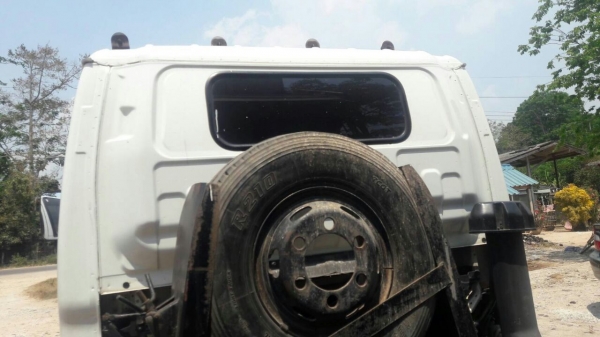 รถอีซูซุ 6 ล้อดั้ม NQR 150 แรงม้า. ปี 50.    สนใจติดต่อ  081 - 6079515