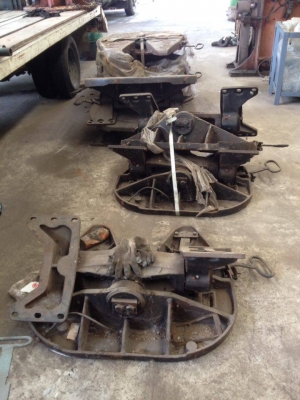 ขายแป้นลากรถเทรลเลอร์ Fifth Wheel ขายแป้นลากรถเทรลเลอร์ Fifth Wheel