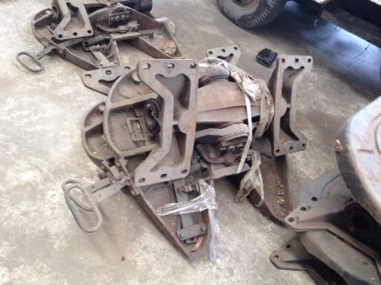 ขายแป้นลากรถเทรลเลอร์ Fifth Wheel ขายแป้นลากรถเทรลเลอร์ Fifth Wheel