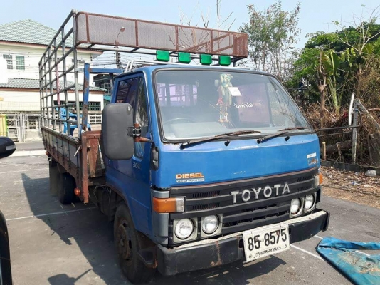 ขาย6ล้อ โตโยต้าBU82 เครื่อง13B 110แรง เครื่องดีคันซี่สวยมีแอร์  ราคา150000 ต่อรอง 0906312519