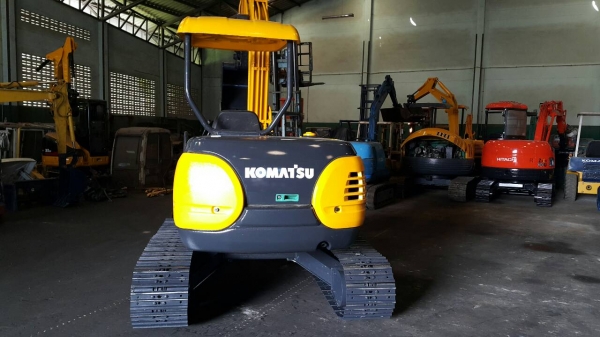ขาย รถขุด KOMATSU รุ่น PC40R-8- มือสองญี่ปุ่น แทรกเหล็ก สลักแน่น เครื่องยนต์ 4สูบ ปั้มนิ้ว คอนโทรลสั้น ทำงานไว มือถือ/LINE ID : 0818753444