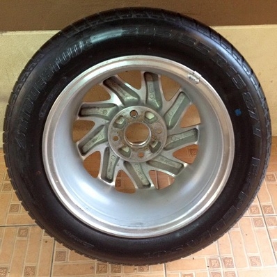 ล้อ 1 วง อะไหล่ Honda 15นิ้ว 4รู114 ของแท้ พร้อมยางดอกเต็มไม่ทราบปี ล้อใหม่สวย ตจวส่งได้ครับ 1800/1วง