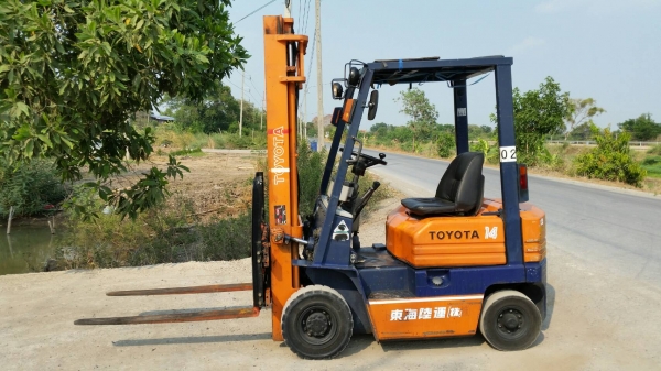 ขายด่วนรถยก TOYOTA 5FGยก1.5ตันเสาสูง3.5เมตรยางตัน4เส้นงาสไลย์ได้รถนอกเพิ่งเข้ามายังไม่เคยใช้งานในเมืองไทยเลย=รุ่นใหม่ขายถูกๆๆ