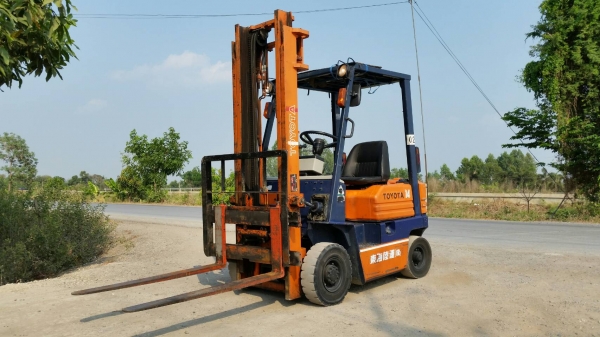 ขายด่วนรถยก TOYOTA 5FGยก1.5ตันเสาสูง3.5เมตรยางตัน4เส้นงาสไลย์ได้รถนอกเพิ่งเข้ามายังไม่เคยใช้งานในเมืองไทยเลย=รุ่นใหม่ขายถูกๆๆ