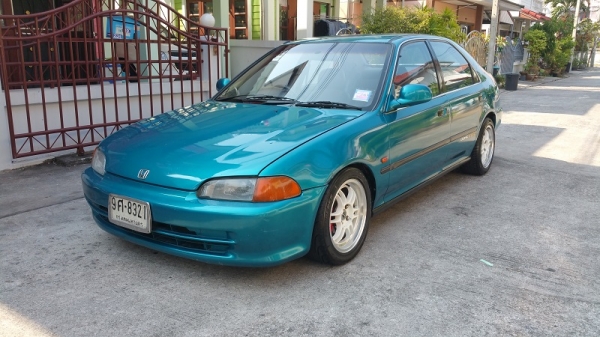 ขายซีวิคเตารีด เครื่องVTEC D15B เกียร์ออโต้ ติดแก๊ส ดิส4ล้อ เอกสารเล่มครบพร้อมโอน" ขายซีวิคเตารีด เครื่องVTEC D15B เกียร์ออโต้ ติดแก๊ส ดิส4ล้อ เอกสารเล่มครบพร้อมโอน"