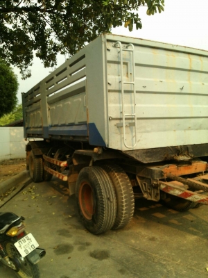 หางลูกพ่วงดั้มสามมิตรราคา350,000ต่อรอง สนใจติดต่อ สุขุม 087-283-6792