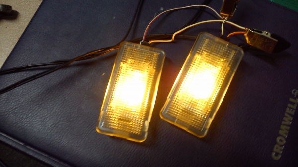 ไฟแผงประตู ของรถ BMW