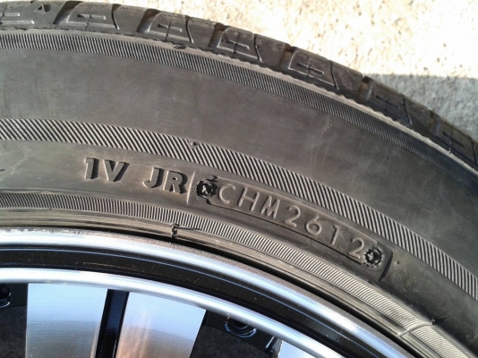 ขอบ17นิ้ว6รู พร้อมยาง สวยๆ 4 ล้อ ราคา 7900 บาท ขอบ17นิ้ว6รู พร้อมยาง สวยๆ 4 ล้อ ราคา 7900 บาท