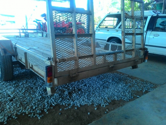 ขายรถพ่วง 1.80 x4.40 ราคา 45,000 0818618678,0899347475