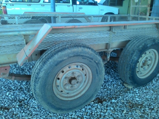 ขายรถพ่วง 1.80 x4.40 ราคา 45,000 0818618678,0899347475 ขายรถพ่วง 1.80 x4.40 ราคา 45,000 0818618678,0899347475