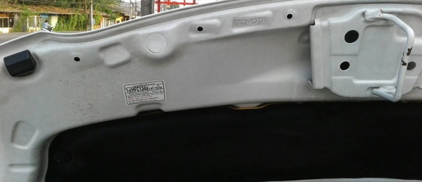 TOYOTA Yaris  ตัวTOP เกียร์ออโต้   ปี50