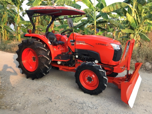 ขายรถไถคูโบต้า L4708SP ทำงาน 500 ชั่วโมง เล่มทะเบียนพร้อม อุปกรณ์ครบ สนใจโทร 081-9136451 คุนโบว์