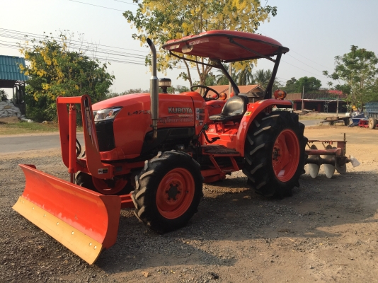 ขายรถไถคูโบต้า L4708(4WD)2เพลา สภาพสวยพร้อมใช้งาน ขายพร้อมอุปกรณ์ครบชุด สนใจโทร 081-9136451 ค่ะ