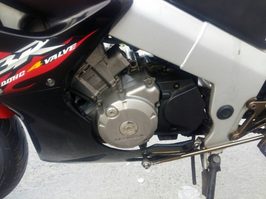 CBR 150 cc ราคา 19000 บาท สนใจโทร 089-8859869 เดช