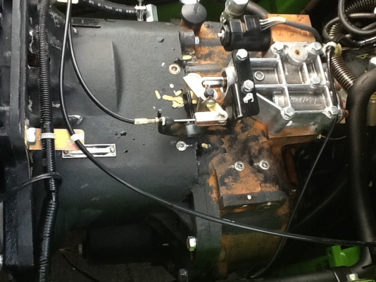 แหล่งรวมรถงาเทฮิ้งค์ฟอร์คงากระดกเทได้สำหรับตักยางก้อนยางพาราและยางถ้วย แหล่งรวมรถงาเทฮิ้งค์ฟอร์คงากระดกเทได้สำหรับตักยางก้อนยางพาราและยางถ้วย