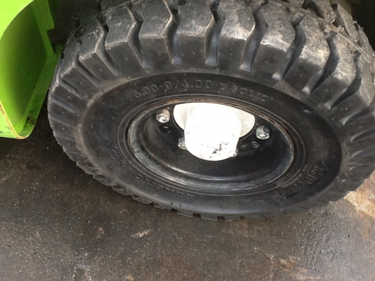 แหล่งรวมรถงาเทฮิ้งค์ฟอร์คงากระดกเทได้สำหรับตักยางก้อนยางพาราและยางถ้วย แหล่งรวมรถงาเทฮิ้งค์ฟอร์คงากระดกเทได้สำหรับตักยางก้อนยางพาราและยางถ้วย