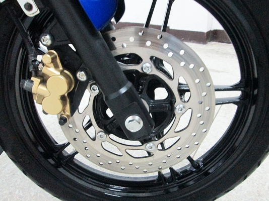 (โอนฟรี) ขาย Yamaha R15 รถปี 2015 ไมล์แท้ 7082 กม สภาพสวยเดิมๆ แรงด้วยขุมกำลัง 150CC บิดติดมือ มีกุญแท้ 2 ดอก (โอนฟรี) ขาย Yamaha R15 รถปี 2015 ไมล์แท้ 7082 กม สภาพสวยเดิมๆ แรงด้วยขุมกำลัง 150CC บิดติดมือ มีกุญแท้ 2 ดอก