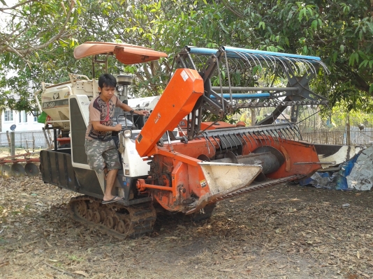 ขายรถเกี่ยว DC60 ไม่อุ้มครับ