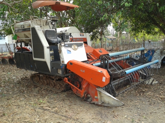 ขายรถเกี่ยว DC60 ไม่อุ้มครับ