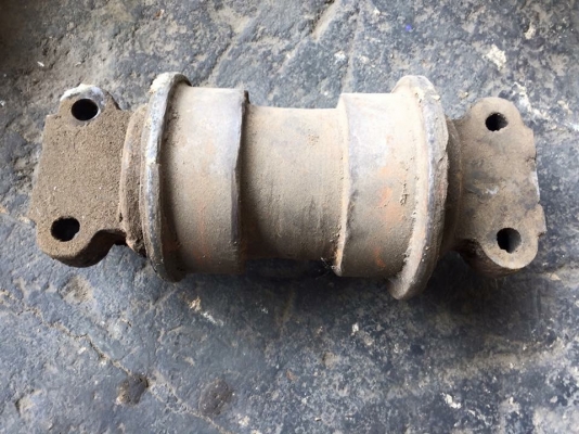 โรลเลอร์รถขุด sumitomo2650 เก่าญี่ปุ่น ราคา 2,000 บาท