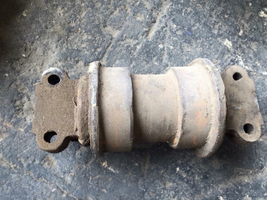 โรลเลอร์รถขุด sumitomo2650 เก่าญี่ปุ่น ราคา 2,000 บาท โรลเลอร์รถขุด sumitomo2650 เก่าญี่ปุ่น ราคา 2,000 บาท