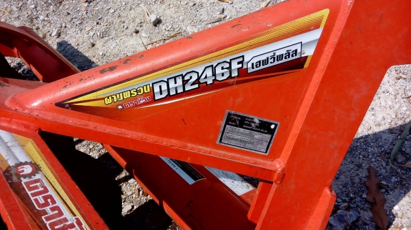 KUBOTA  L 4708 SP (4WD)  2 เพลา   สภาพใหม่สวยๆ   ชั่วโมงใช้   งานน้อย  สีเดิมทั้งคัน  พร้อมผาน24X6 และผาน22X4