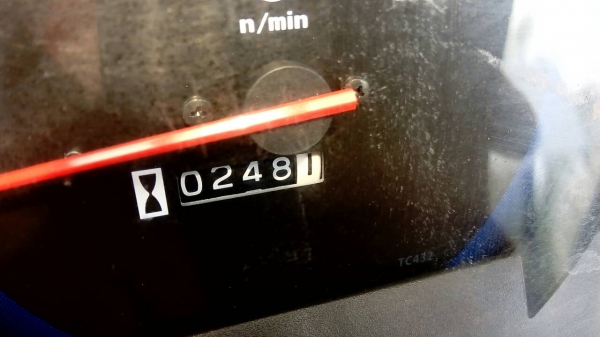 KUBOTA  L 4708 SP (4WD)  2 เพลา   สภาพใหม่สวยๆ   ชั่วโมงใช้   งานน้อย  สีเดิมทั้งคัน  พร้อมผาน24X6 และผาน22X4