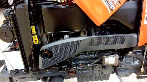 KUBOTA  L 4708 SP (4WD)  2 เพลา   สภาพใหม่สวยๆ   ชั่วโมงใช้   งานน้อย  สีเดิมทั้งคัน  พร้อมผาน24X6 และผาน22X4