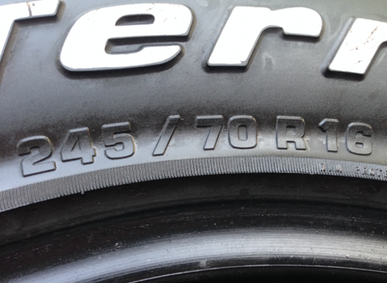 ยาง BF Goodrich 245 70 16 ปี11 พร้อมใช้งาน ราคาไม่แพง