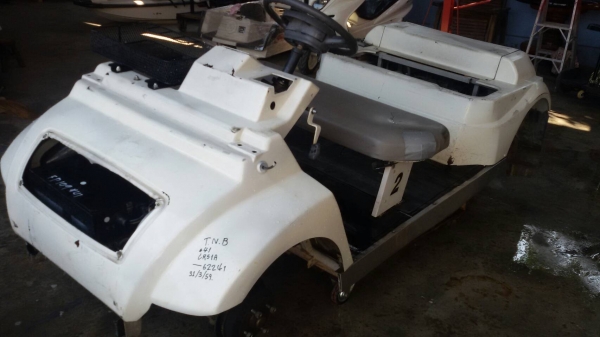 รถกอล์ฟเครื่องเบนซิน